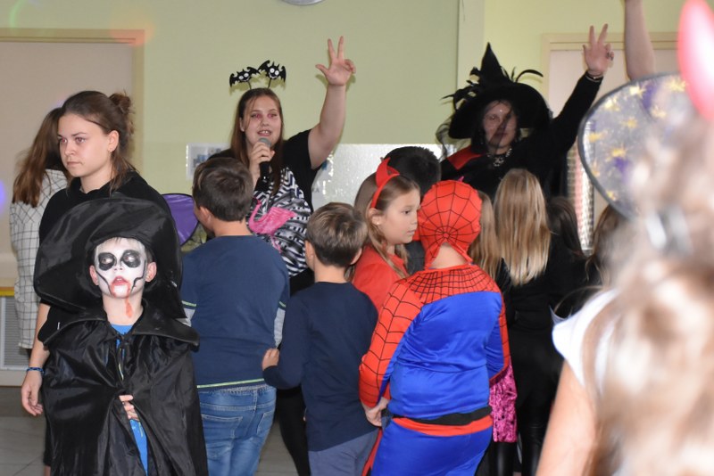 021_Halloween-Party_r